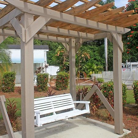 Fort Myers Beach Resort Two-Bedroom Park Model 4 Harlem Heights Eksteriør billede
